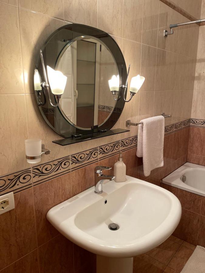 Proper Apartment 1 Tirana Extérieur photo